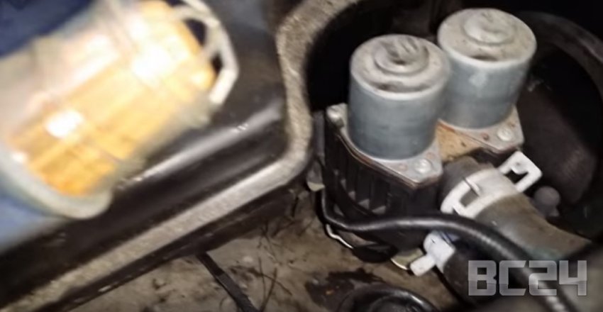 Как поменять амортизаторы своими руками - инструкции и видео