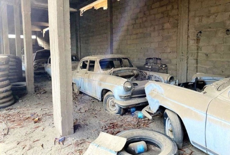 В Саудовской Аравии нашли секретную стоянку с «Волгами»