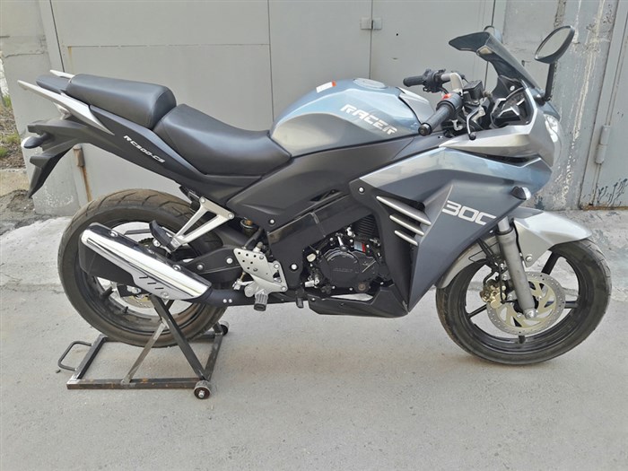 Как Проверить Натяжку Цепи на Кроссовом Мотоцикле • Модификации мотоцикла Как Проверить Натяжку Цепи на Кроссовом Мотоцикле • Модификации мотоцикла