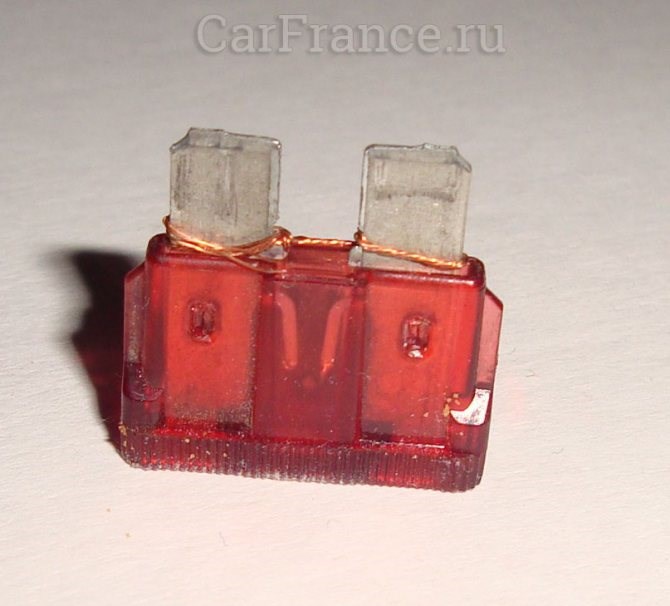 Не Горит Ближний Свет на Лада Ларгус – Замена фары Не Горит Ближний Свет на Лада Ларгус – Замена фары