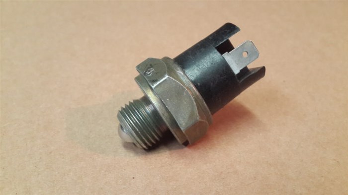 Постоянно Горит Задний Ход Рено Сандеро. Блок в салоне Постоянно Горит Задний Ход Рено Сандеро. Блок в салоне