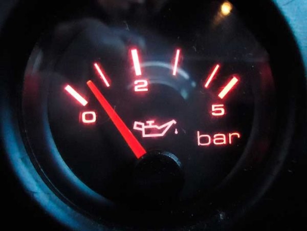 Горит Лампочка Уровня Масла Ваз 2115 – Проверка генератора Горит Лампочка Уровня Масла Ваз 2115 – Проверка генератора