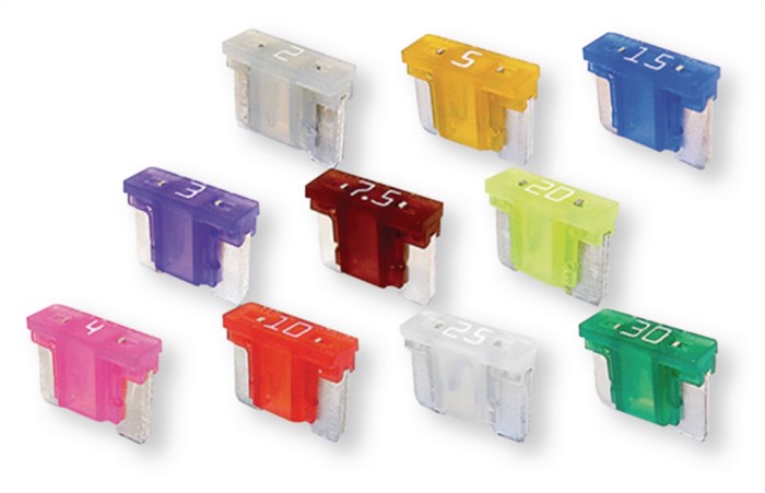 Не Горит Задняя Противотуманка Мазда 6 © Откручиваем фары Не Горит Задняя Противотуманка Мазда 6 © Откручиваем фары