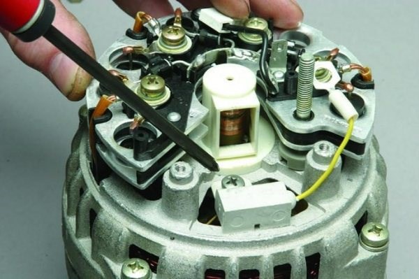 Не Горит Лампочка Генератора Ваз 2110… Причины поломок Не Горит Лампочка Генератора Ваз 2110… Причины поломок