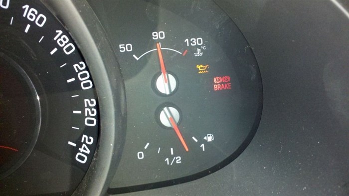 Не Горит Датчик Масла на Ниссан Альмера © Второй способ Не Горит Датчик Масла на Ниссан Альмера © Второй способ