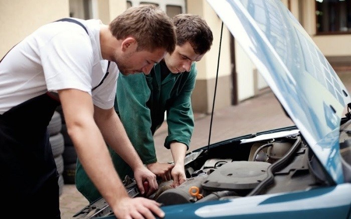 Почему Машина Дергается на Скорости Ауди… Грязный дроссель Почему Машина Дергается на Скорости Ауди… Грязный дроссель