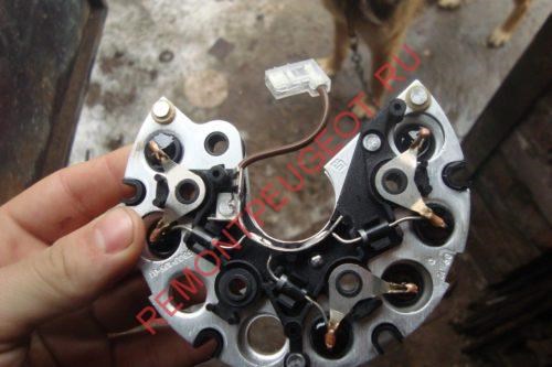 Не Горит Лампочка Генератора на Автомобиле Проверка ротора Не Горит Лампочка Генератора на Автомобиле Проверка ротора