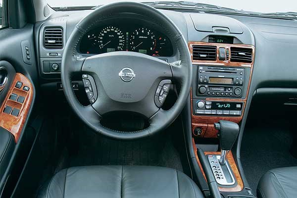 Nissan Maxima qx A33 не Заводится. Блоки реле Nissan Maxima qx A33 не Заводится. Блоки реле